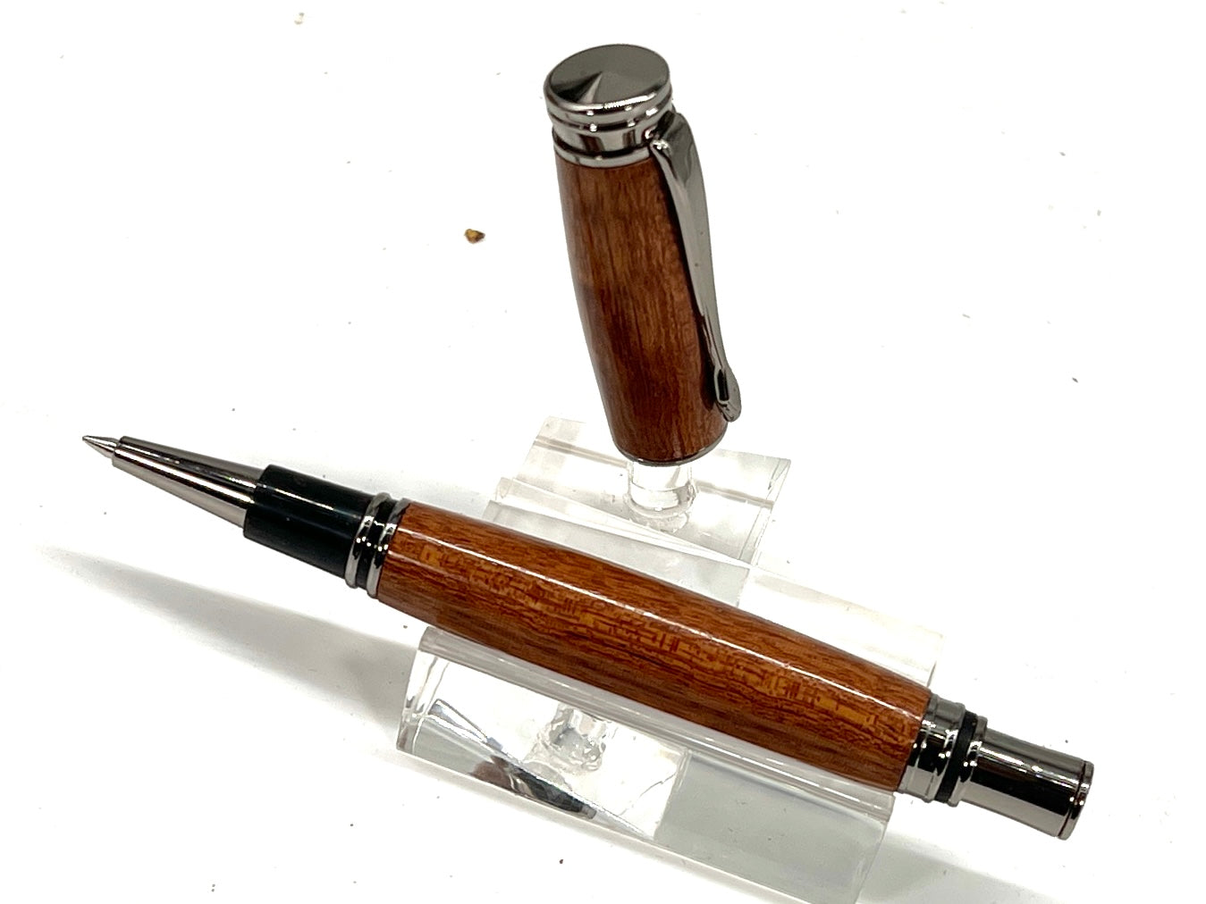 MAGNETIC EXECUTIVE ROLLER BALL PEN-SAPELE POMELLE