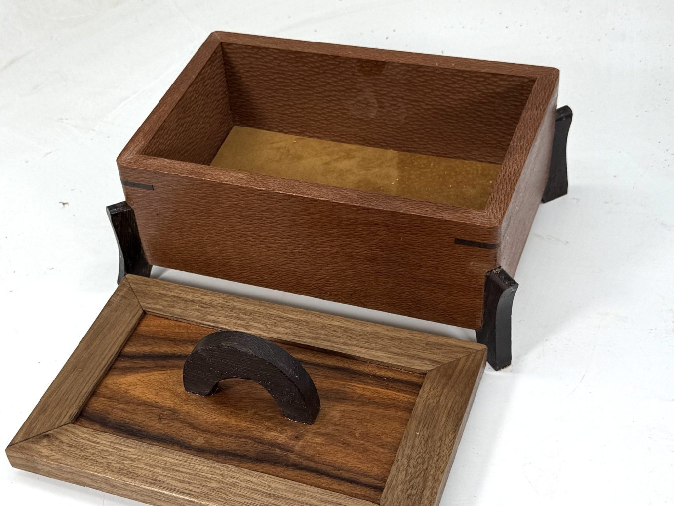 KB-963 KEEPSAKE BOX