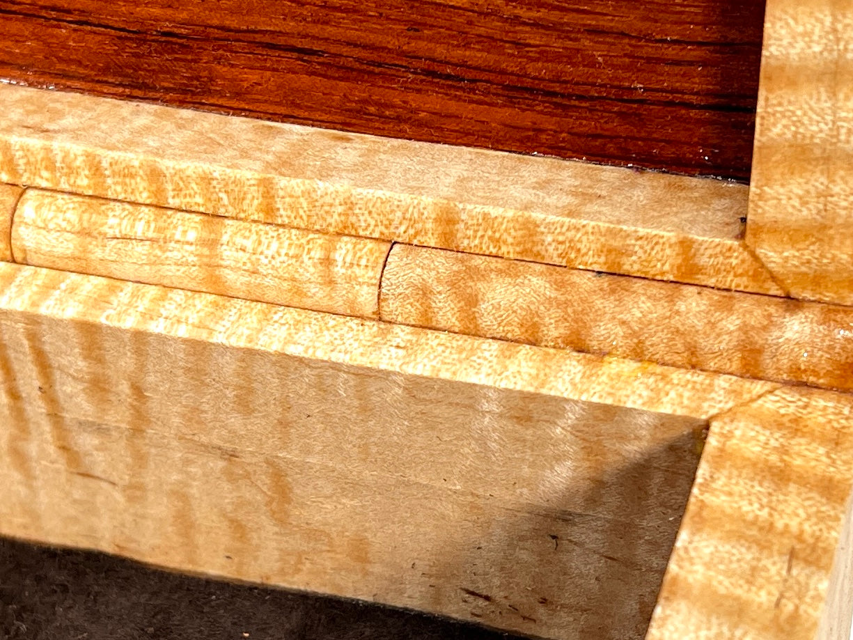 MV-1183 VALET BOX (Wooden Hinge)