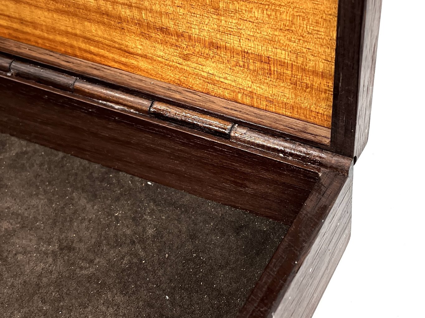 MV-1186 VALET BOX (Wooden Hinge)