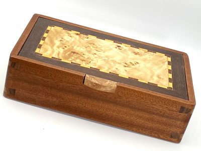 WB 1086 WATCH BOX
