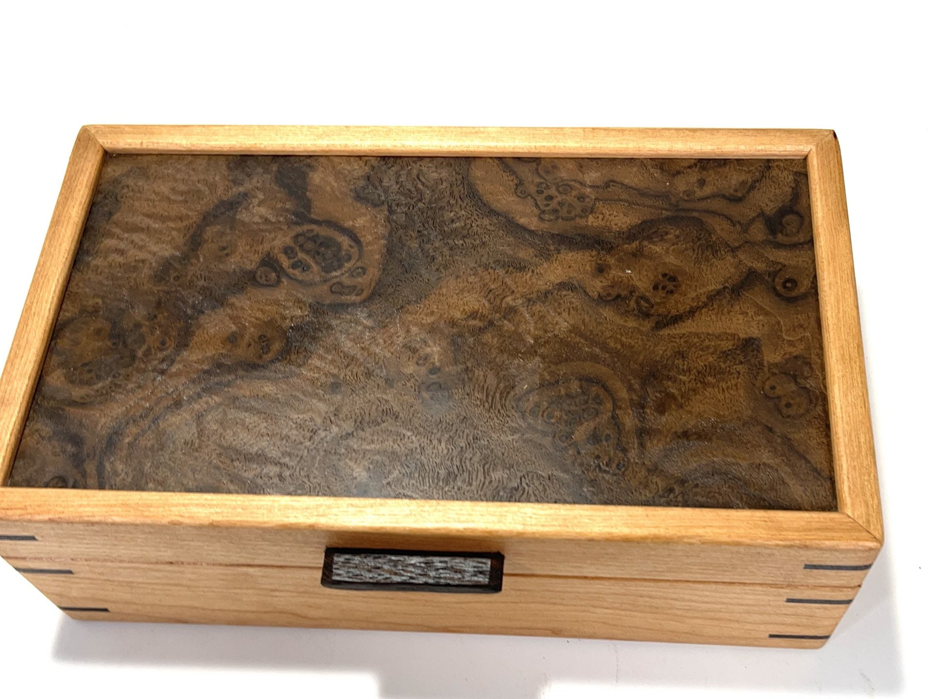 MV 1138 VALET- BOX