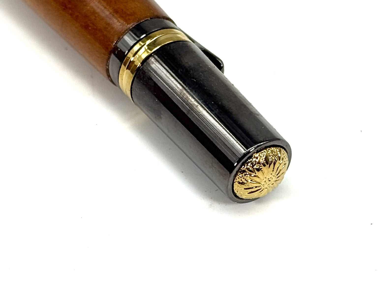 MAJESTIC SQUIRE PEN- ANCIENT KAURI (50,000 YEAR OLD WOOD FROM NEW ZEALAND)
