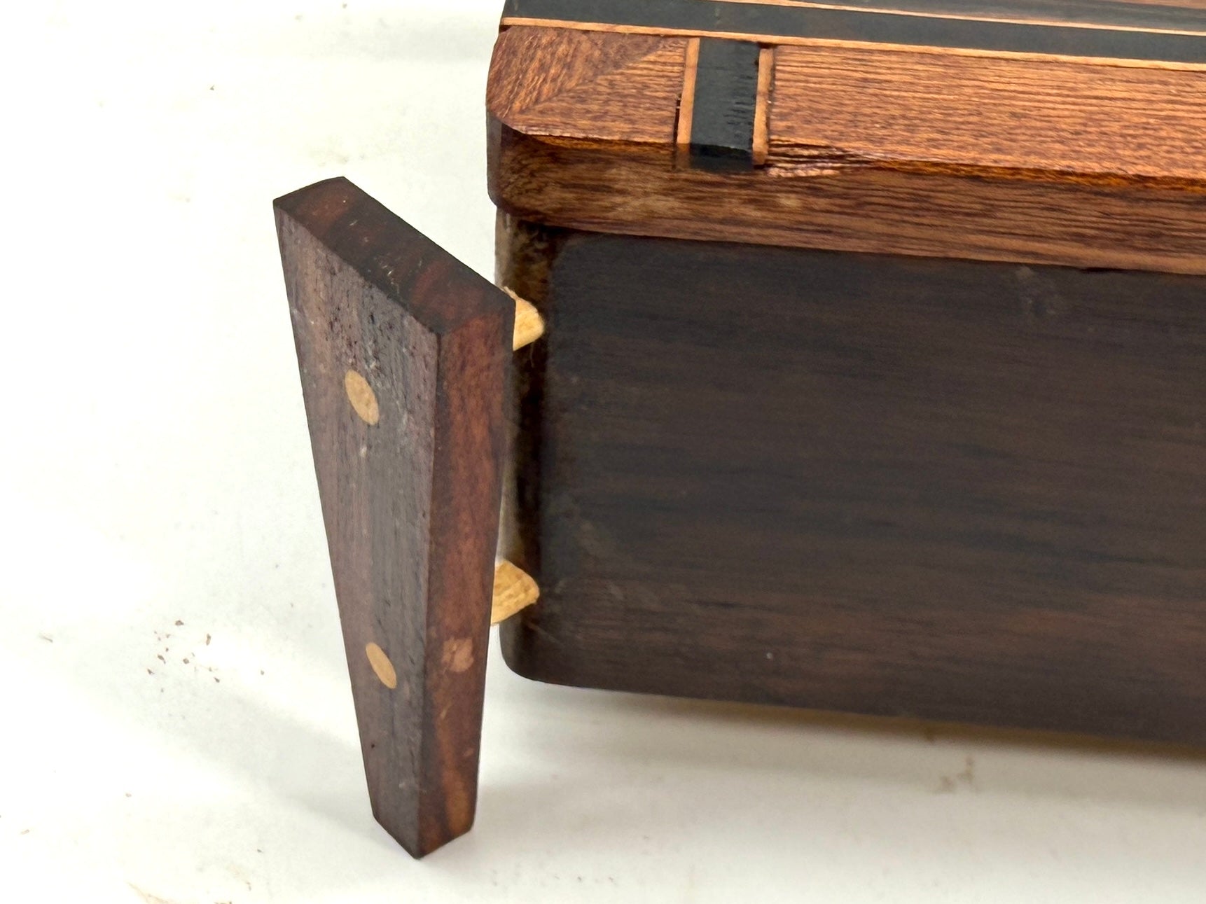 MV-1315 VALET BOX