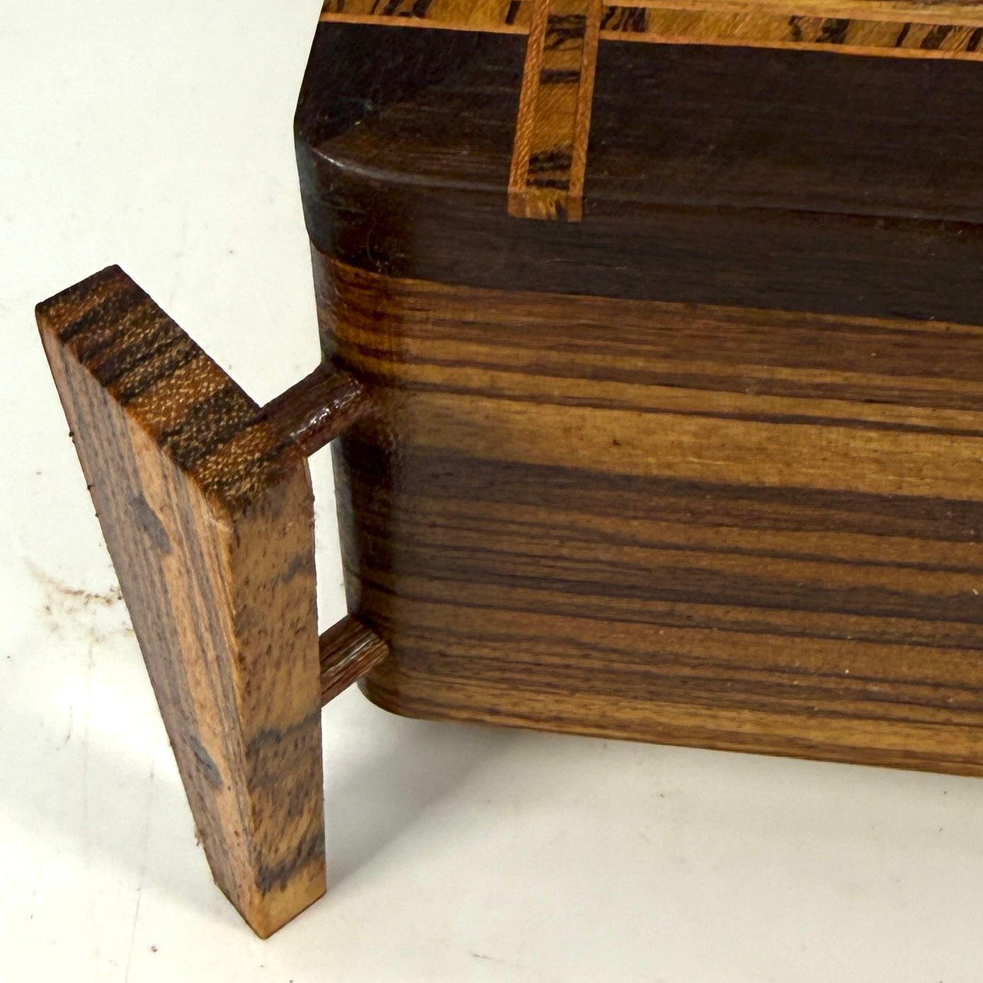 MV-1314 VALET BOX