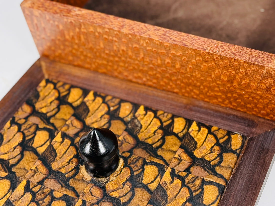 MV-1321 Keepsake Box