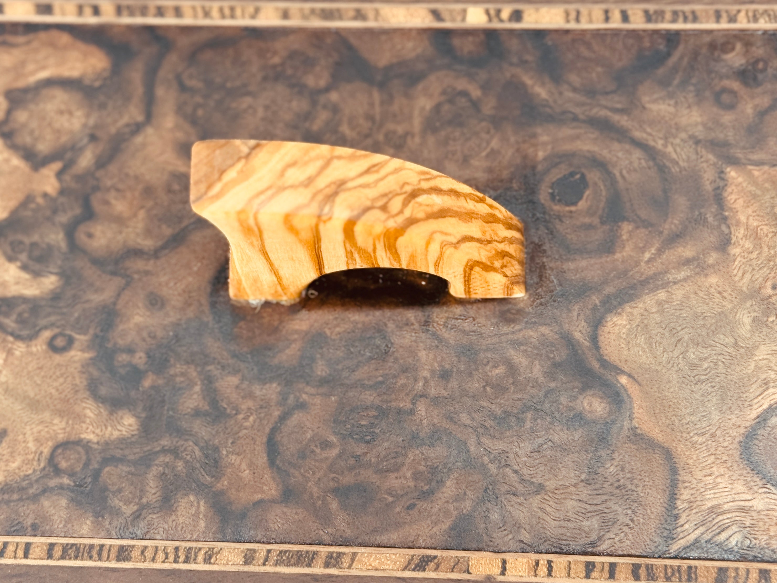 MV-1324 VALET BOX
