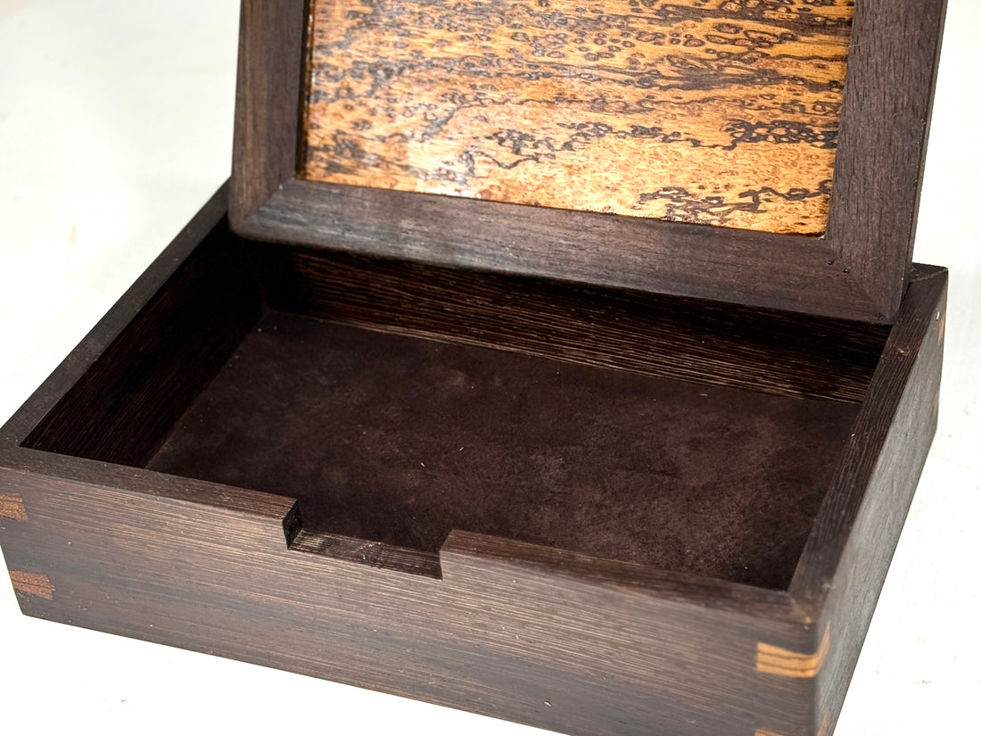 MV-1326 VALET BOX