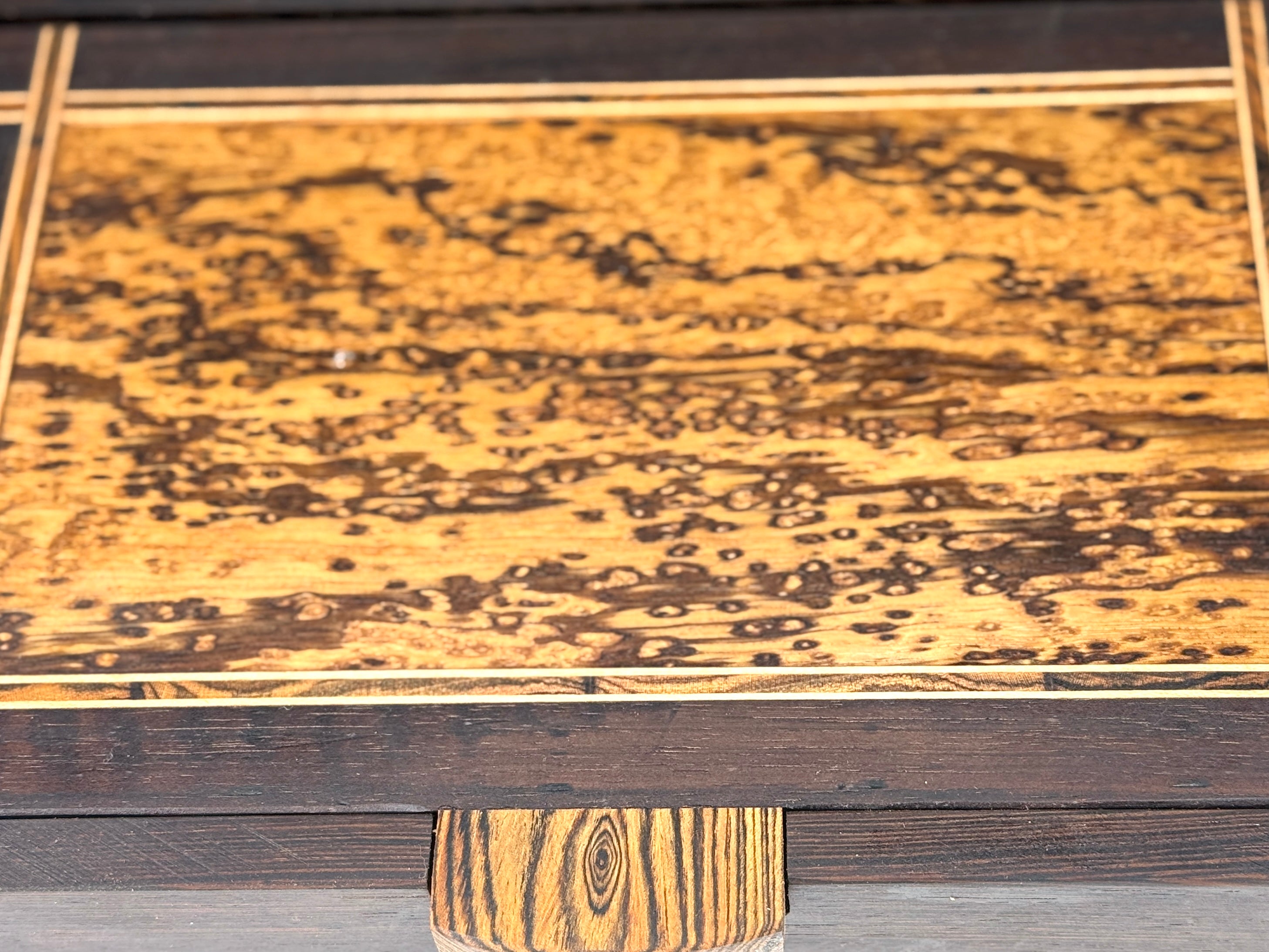 MV-1326 VALET BOX