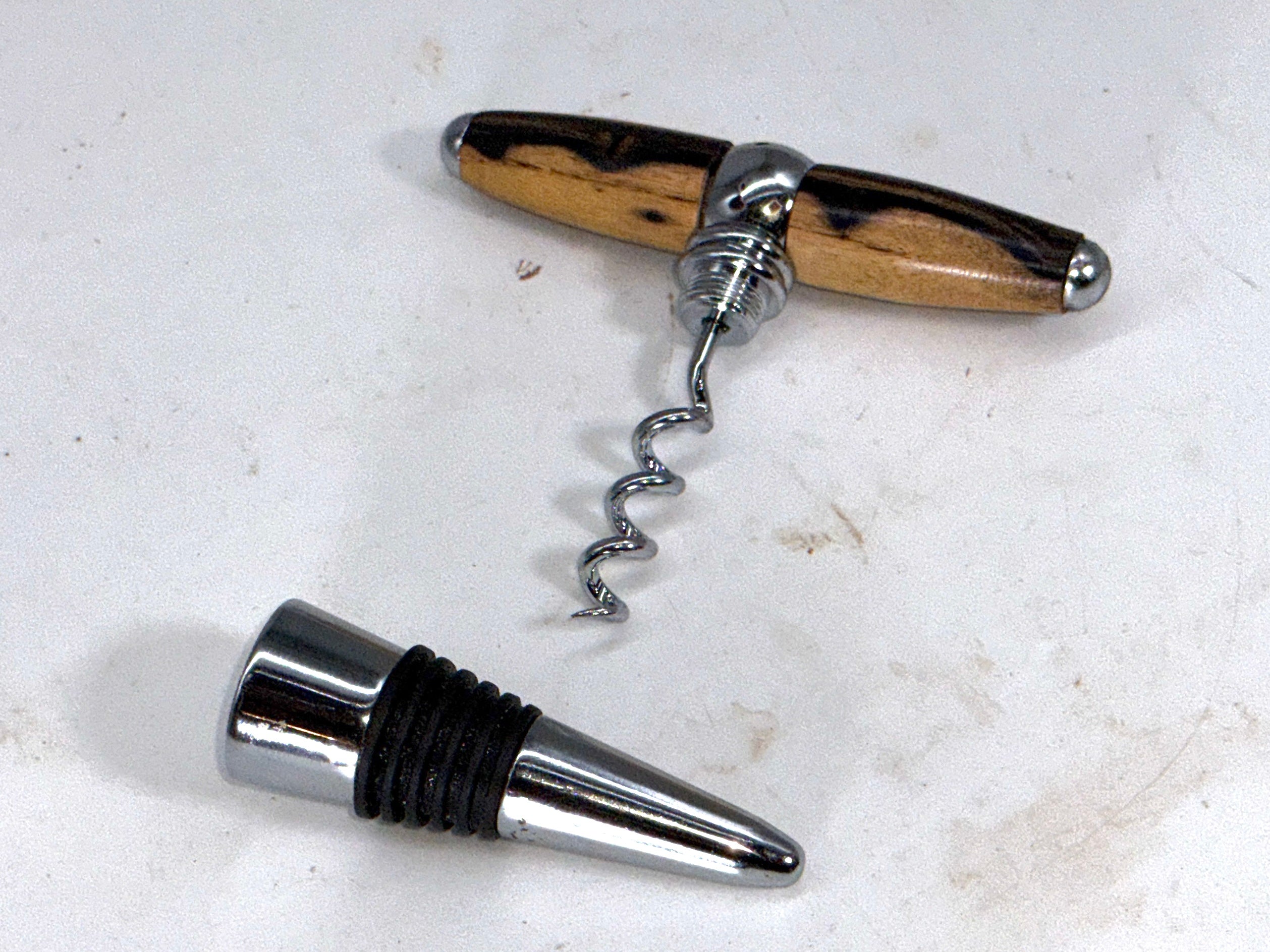 T-BOTTLE STOPPER/CORK SCREW-BLACK AND WHITE EBONY