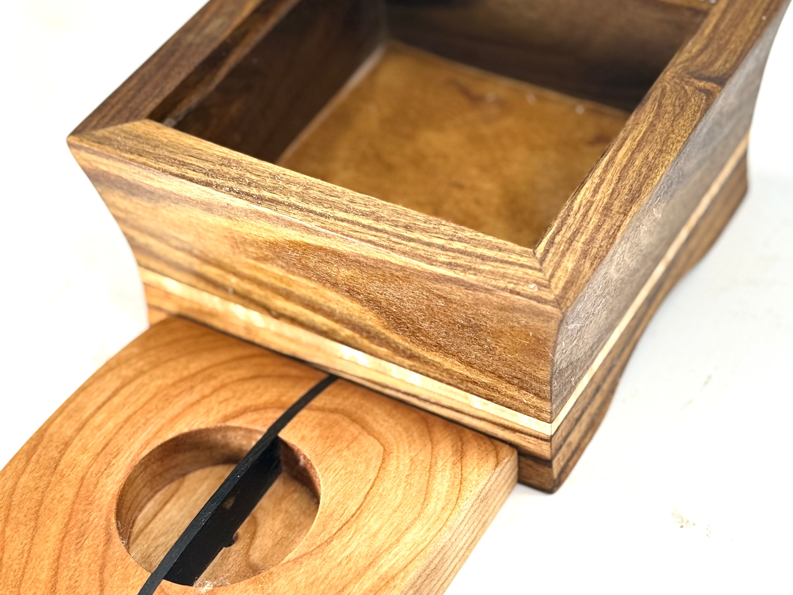 KB-976 Keepsake Box