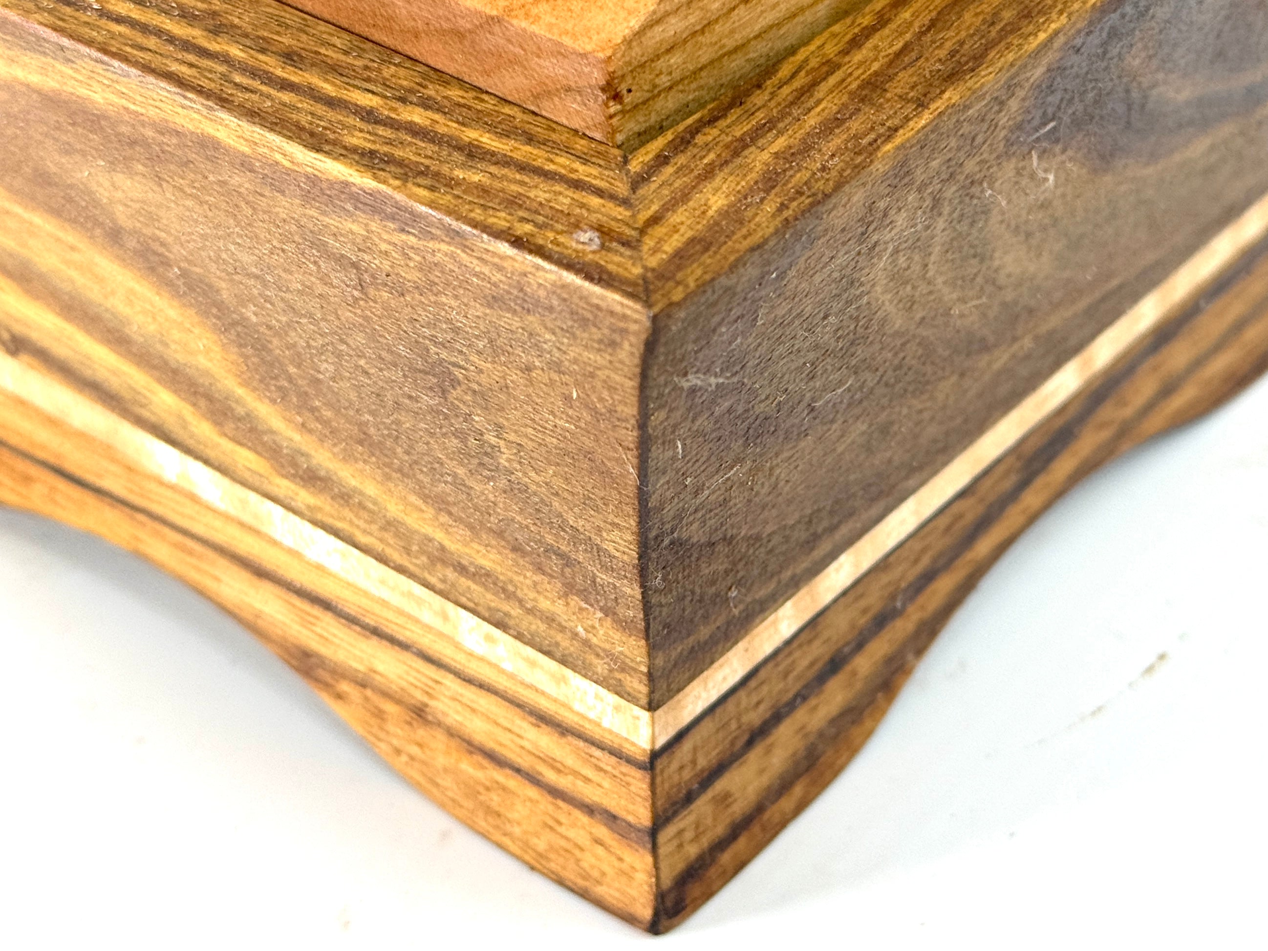KB-976 Keepsake Box