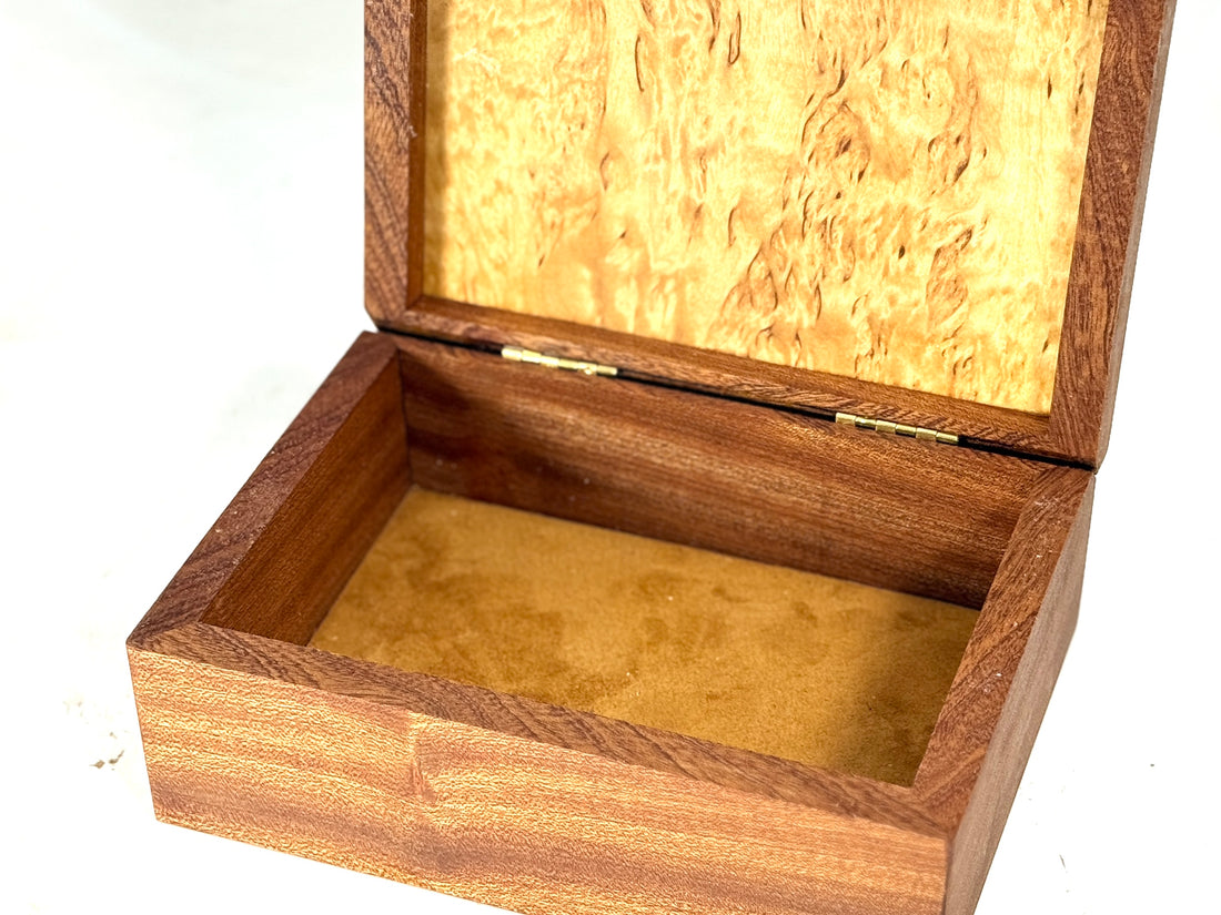 KB-967 Keepsake Box