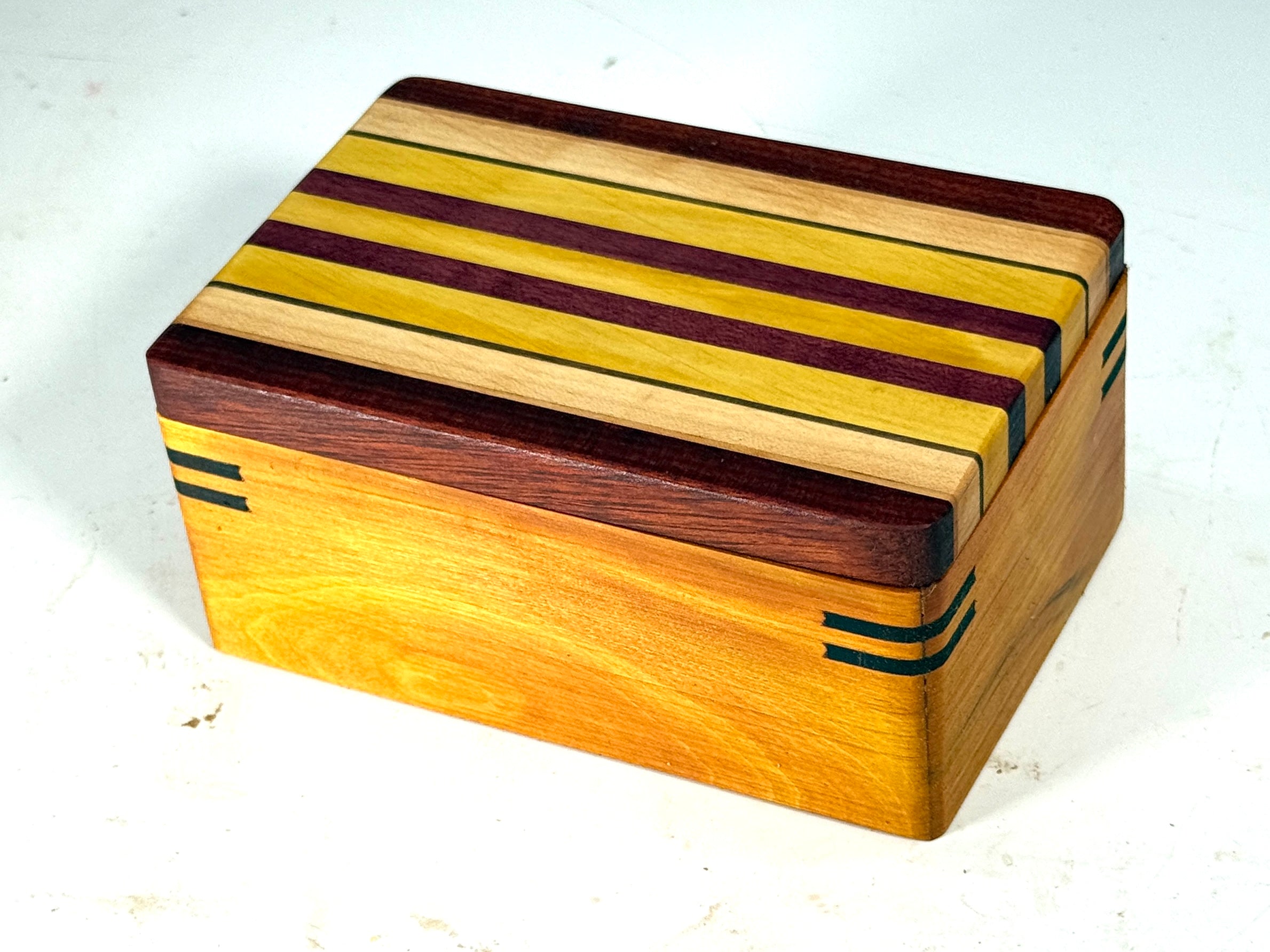 KB-979 KEEPSAKE BOX