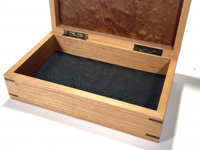 MV 1131 VALET BOX- CHERRY AND SAPELE POMELLE - Image 2